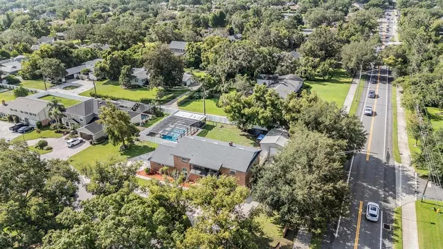 $769,500 | 811 Fairlington Drive, Lakeland, FL 33813