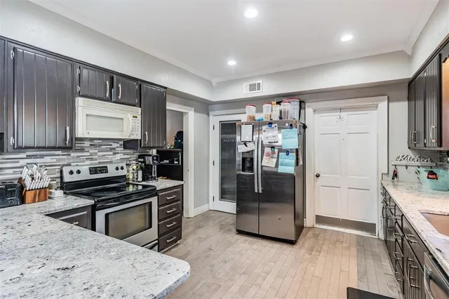 $769,500 | 811 Fairlington Drive, Lakeland, FL 33813