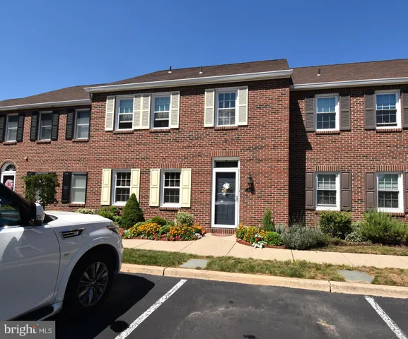 $389,000 | 333 East Pearl Street, Unit 6, Burlington, NJ 08016