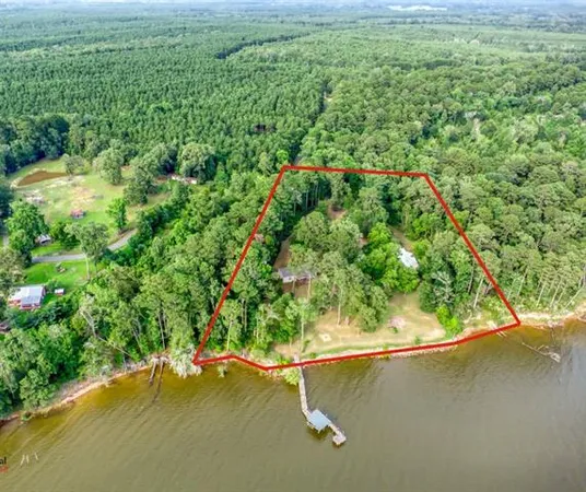 $495,000 | 66 Fowler Lane, Converse, LA 71419