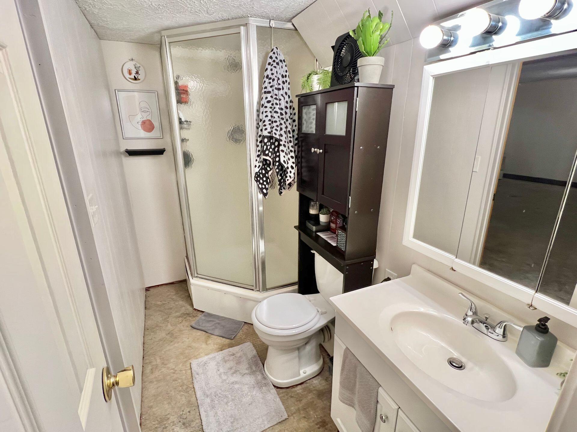 5541 Riggs Street Dublin, VA 24084 - Photo 37 of 75 36