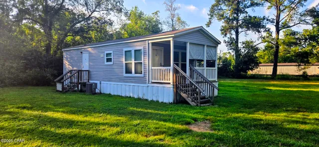 $129,700 | 233 Tennessee Street, Wewahitchka, FL 32465