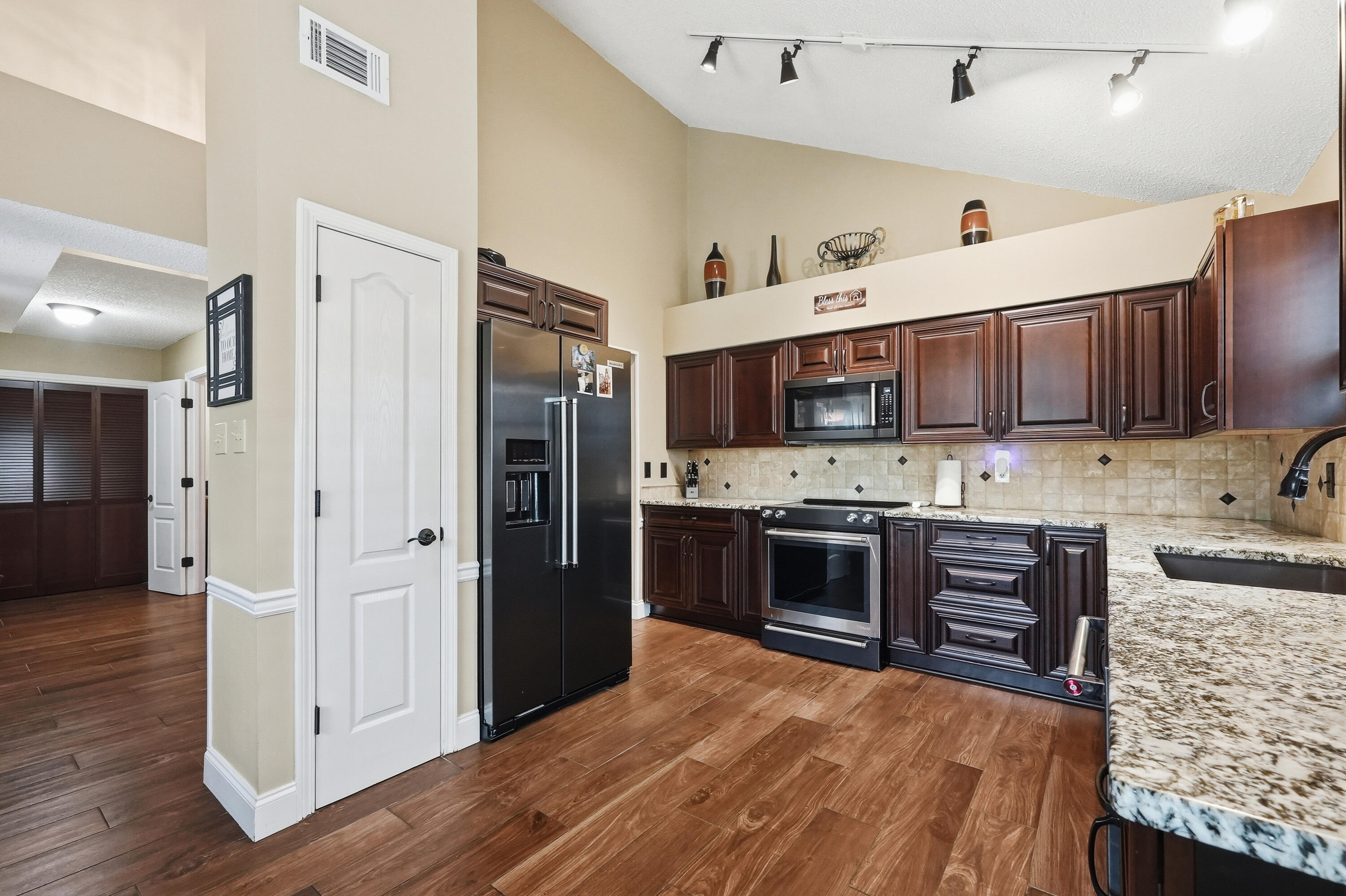 2554 Erwin Fleet Road Shalimar, FL 32579 - Photo 11 of 78 2554 erwin fleet rd-13