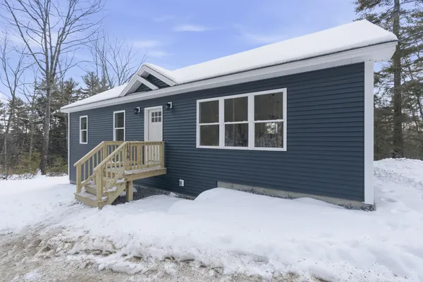 $435,000 | 1178 Meadow Road, Casco, ME 04015