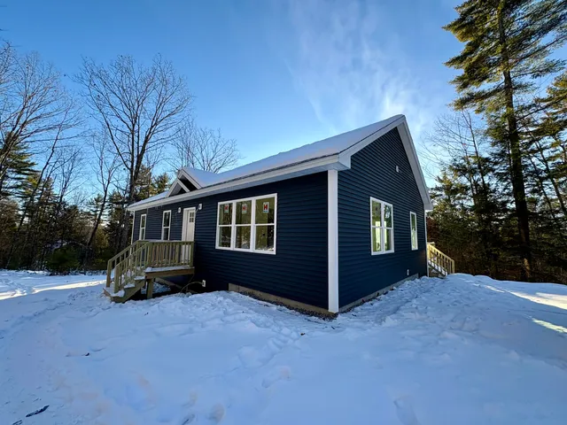 $430,000 | 1178 Meadow Road, Casco, ME 04015
