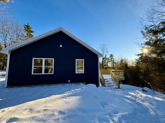$430,000 | 1178 Meadow Road, Casco, ME 04015