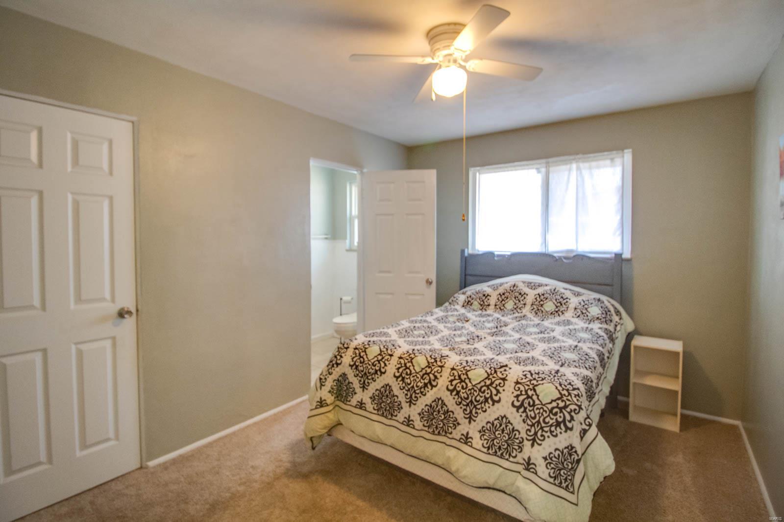902 Pardee Road Godfrey, IL 62035 - Photo 15 of 33 Gallery Image 15