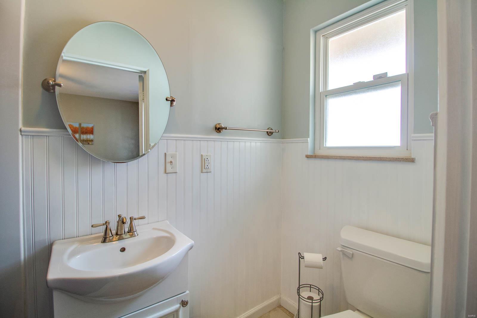 902 Pardee Road Godfrey, IL 62035 - Photo 17 of 33 Gallery Image 17