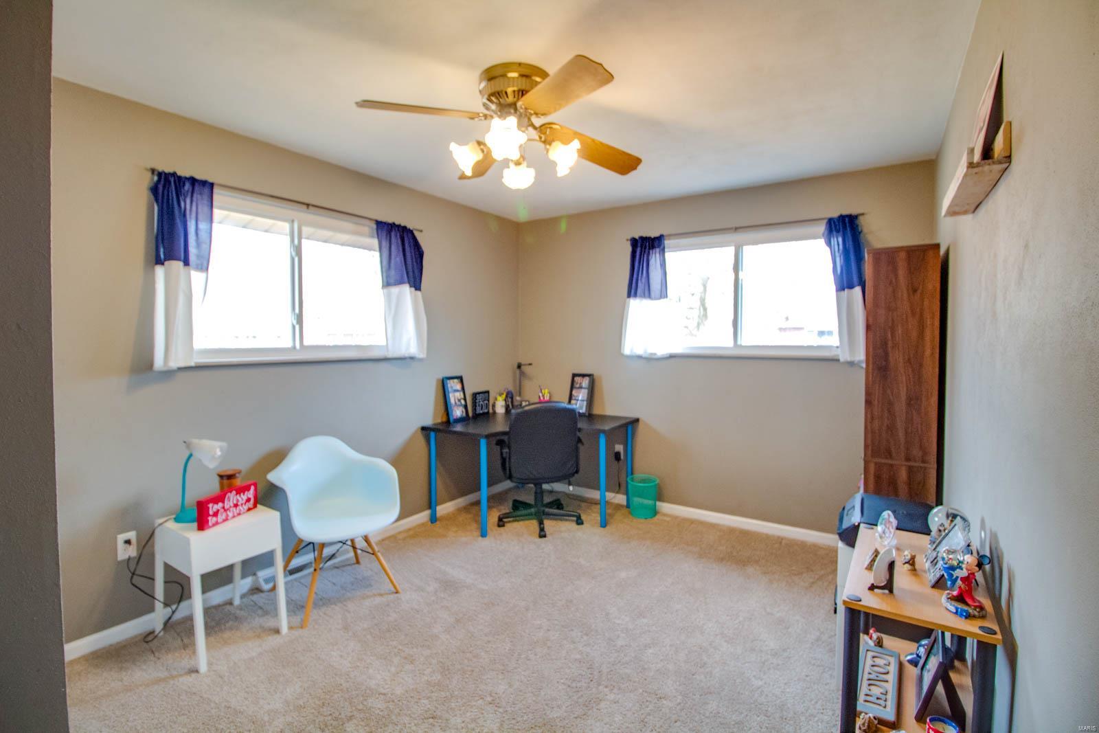 902 Pardee Road Godfrey, IL 62035 - Photo 19 of 33 Gallery Image 19