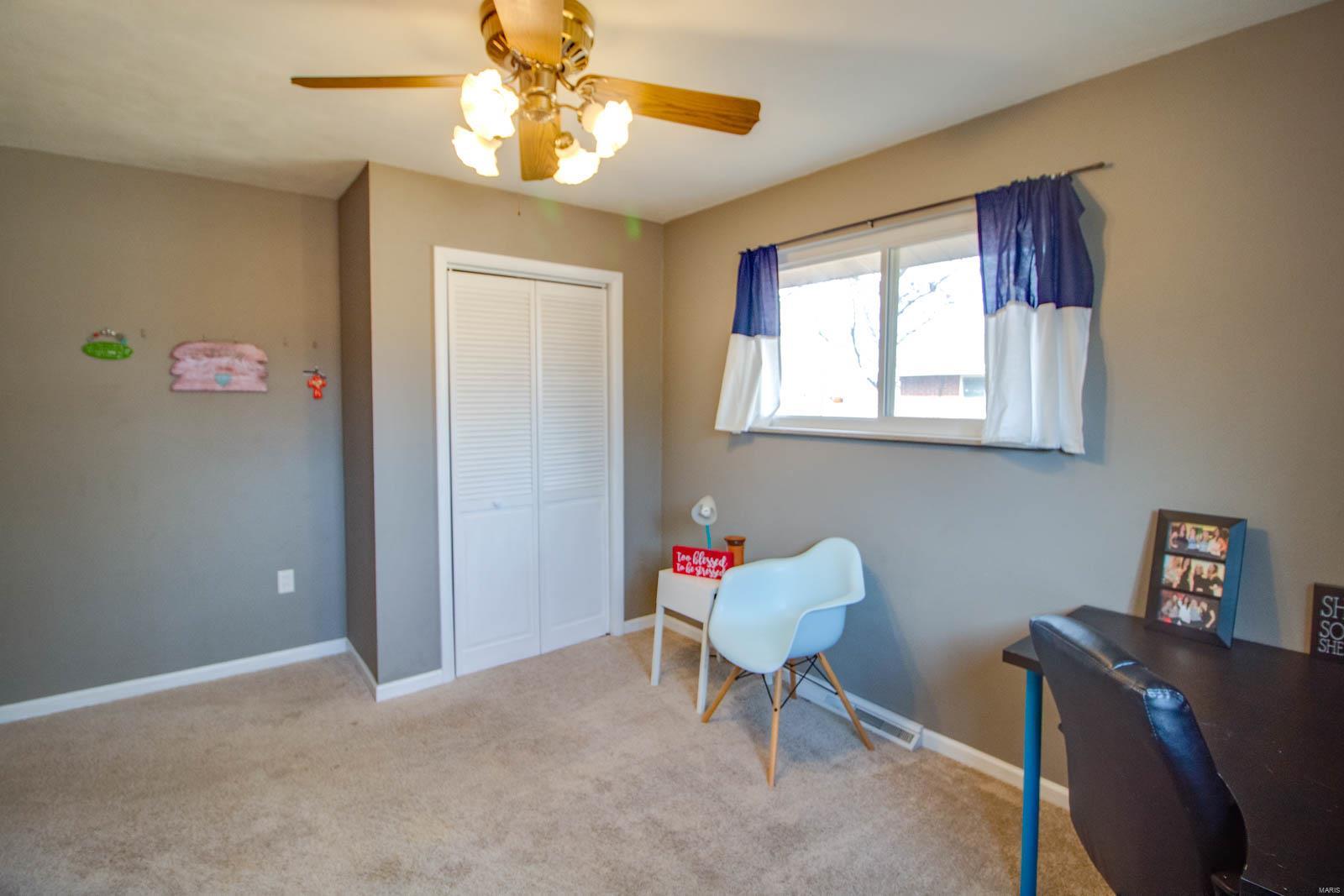 902 Pardee Road Godfrey, IL 62035 - Photo 20 of 33 Gallery Image 20