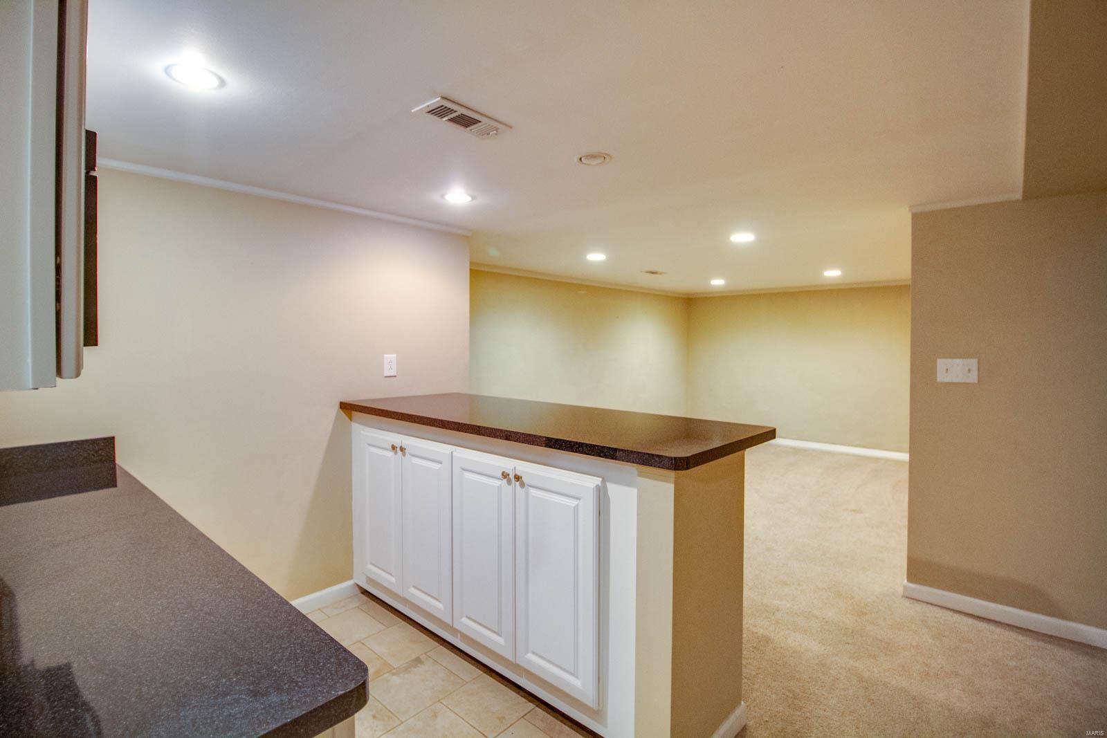902 Pardee Road Godfrey, IL 62035 - Photo 28 of 33 Gallery Image 28