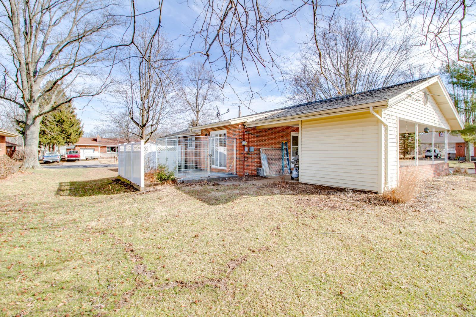 902 Pardee Road Godfrey, IL 62035 - Photo 32 of 33 Gallery Image 32