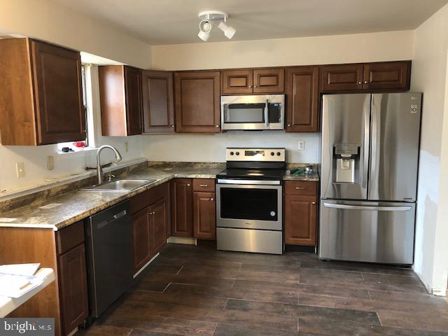 66 Brookshire Road Sicklerville, NJ 08081 - Photo 5 of 18 Gallery Image 5