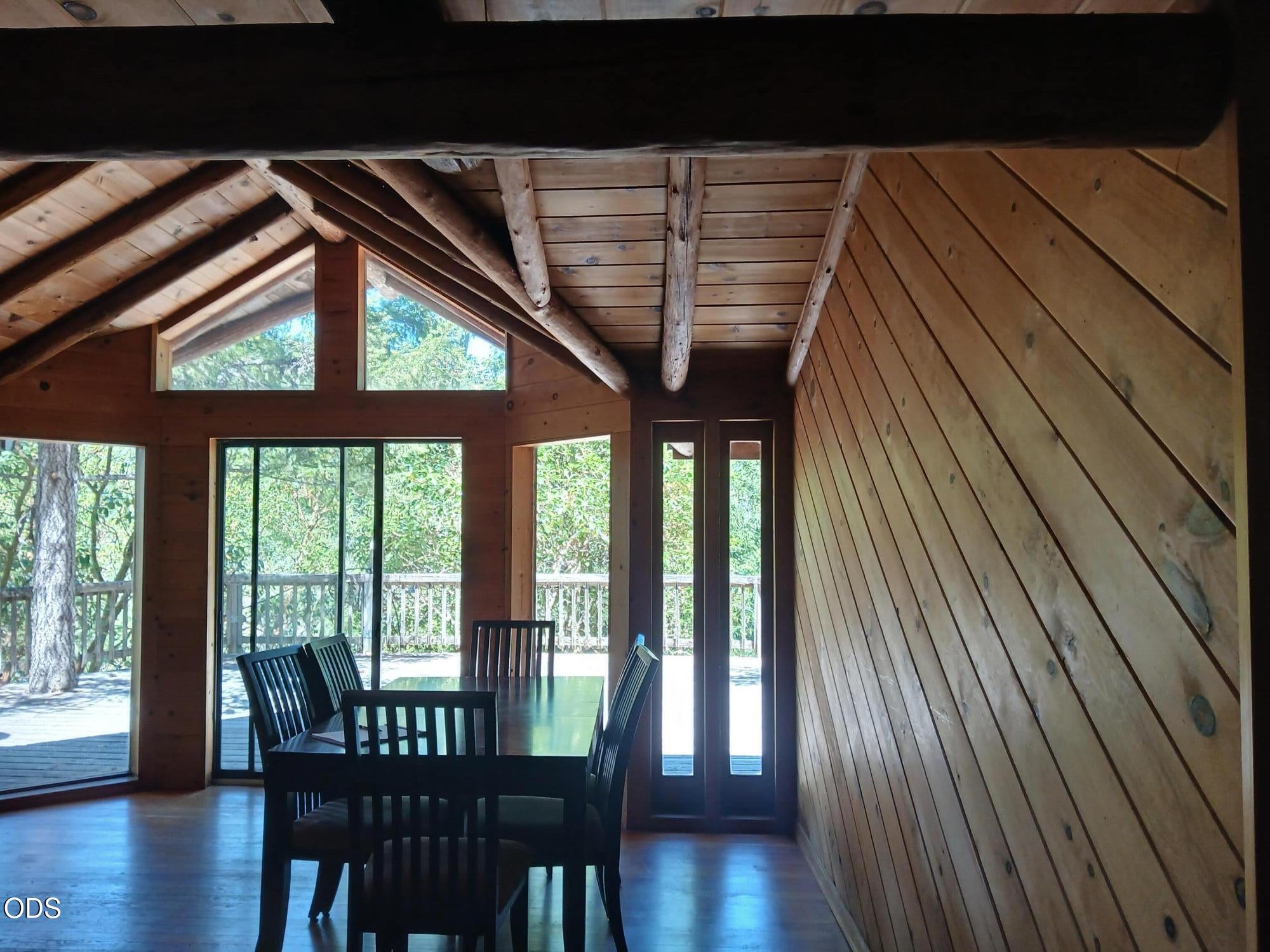 7965 Jump Creek Road Grants Pass, OR 97526 - Photo 11 of 52 Gallery Image 11