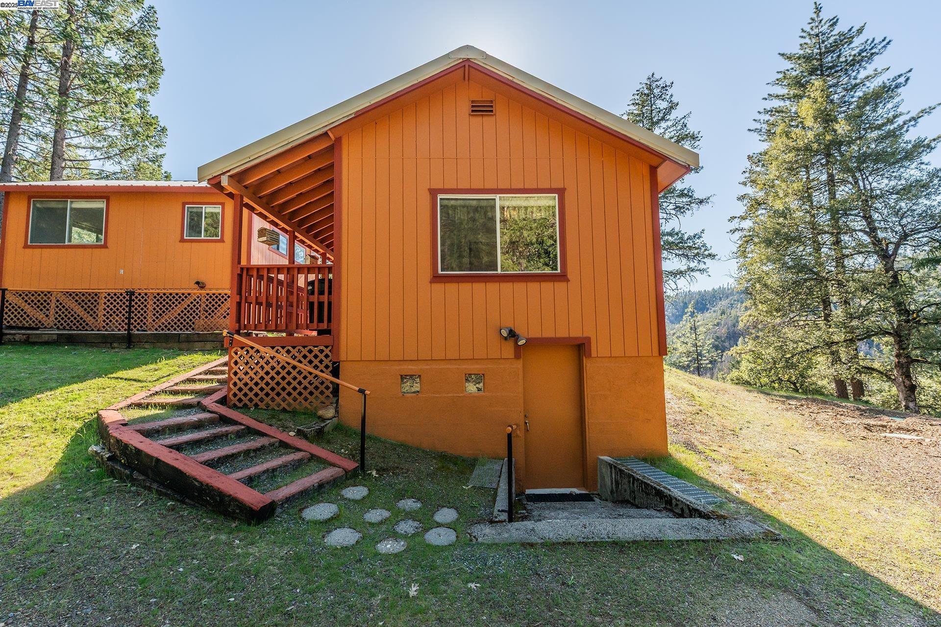 8341 East Side Road Trinity Center, CA 96091 - Photo 44 of 58 a backyard of a house with lots of green space
