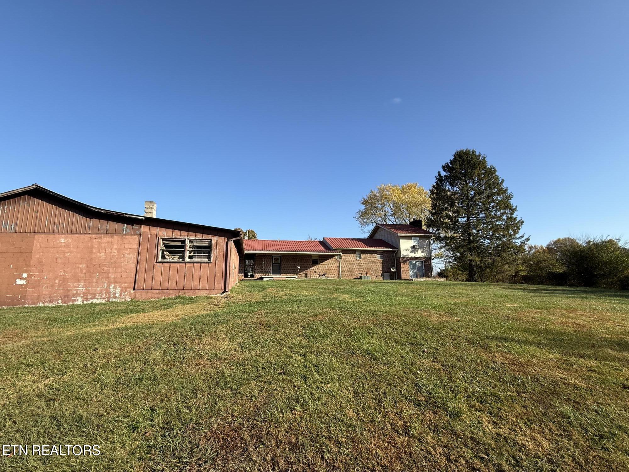 1140 Tom Price Road Jamestown, TN 38556 - Photo 8 of 27 IMG_0176