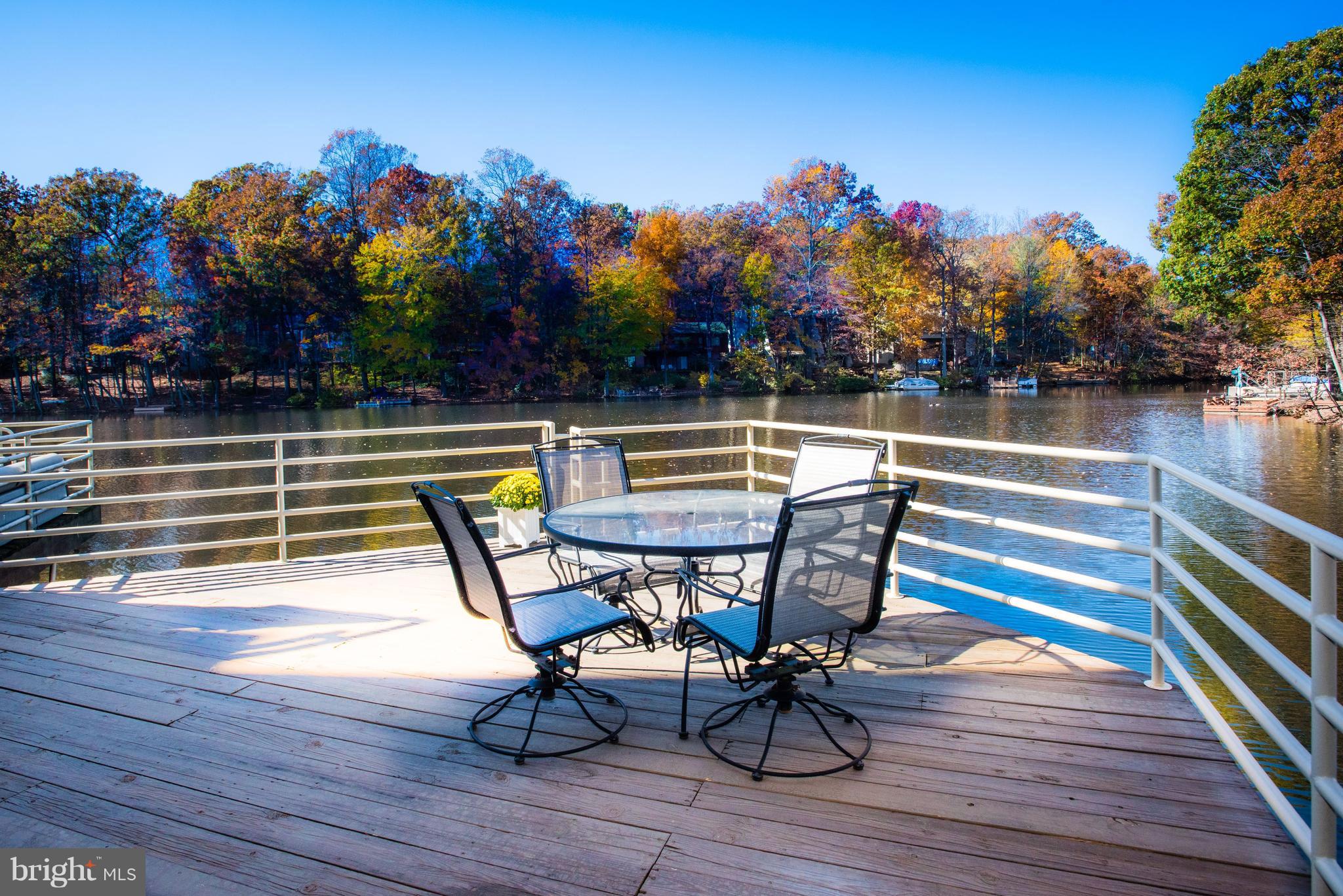 1965 Lakeport Way Reston, VA 20191 - Photo 4 of 28 a view of outdoor space with lounge chair