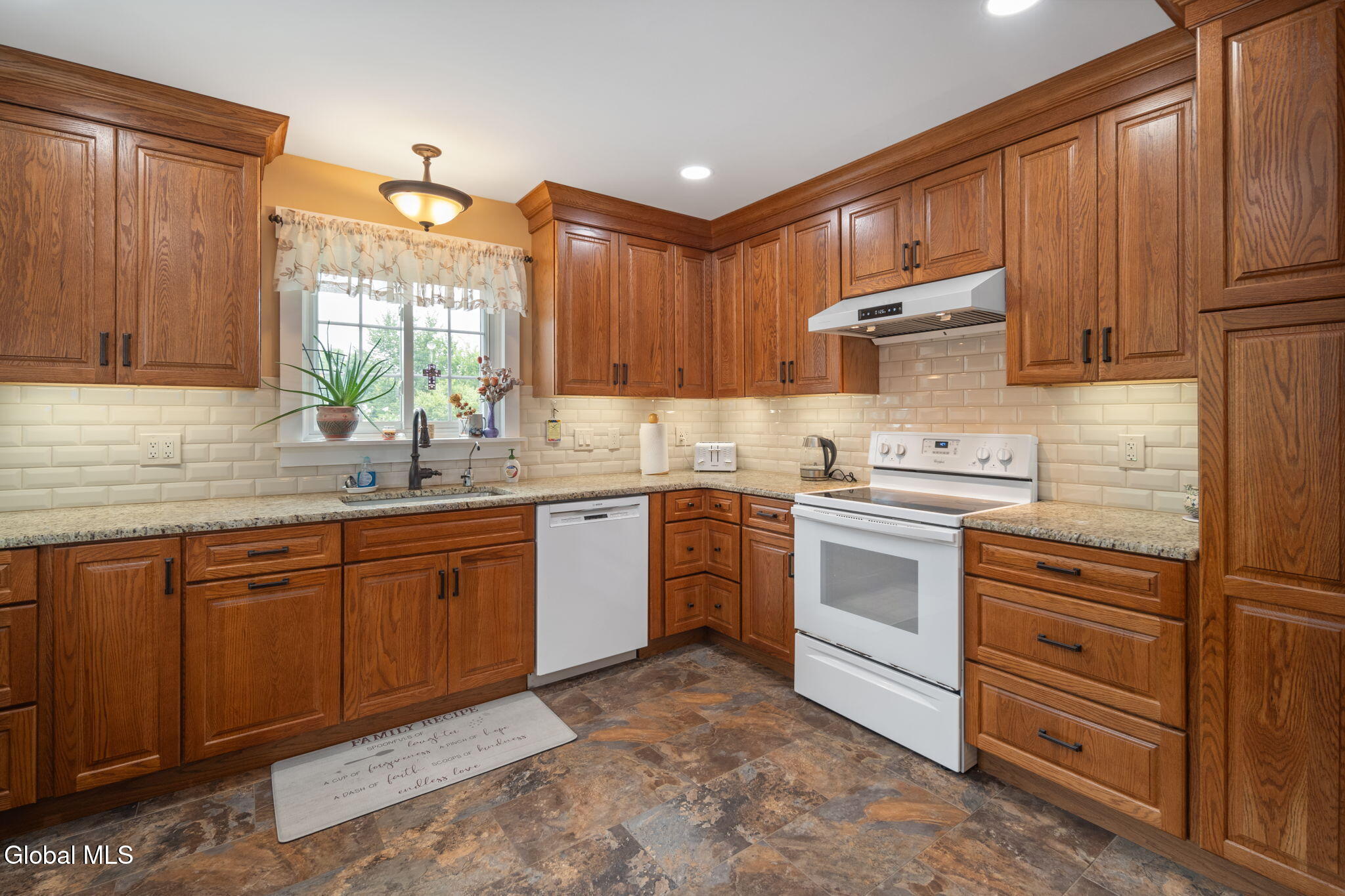 407 Hidley Road North Greenbush, NY 12198 - Photo 11 of 68 11-407HidleyRd_011