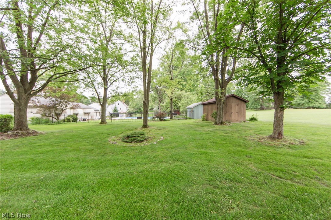 10460 Ridge Road North Royalton, OH 44133 - Photo 17 of 21