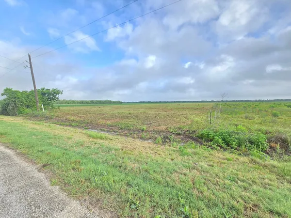 $350,000 | 6932 Beard Road, Needville, TX 77461