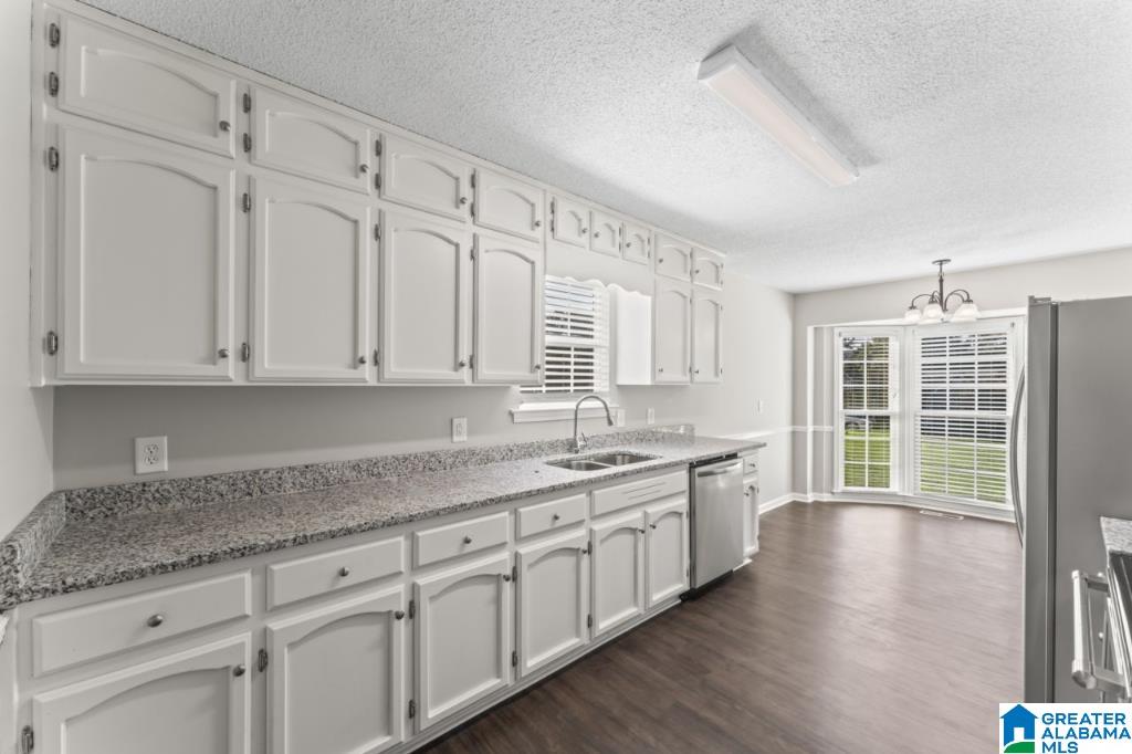5220 Chestnut Lane Pinson, AL 35126 - Photo 12 of 22