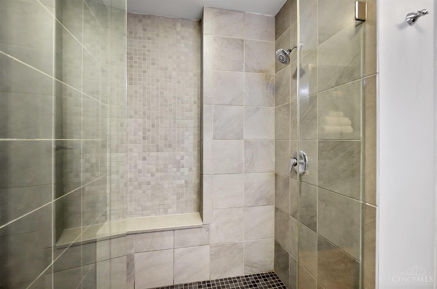 23 Mercer Street, Unit 1 Cincinnati, OH 45202 - Photo 28 of 31