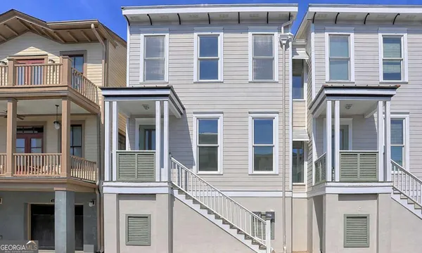 $425,000 | 302 Lorch Street, Unit 204, Savannah, GA 31401