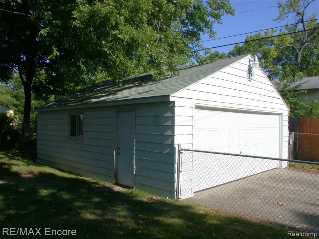 85 East Rutgers Avenue Pontiac, MI 48340 - Photo 44 of 48 DSCN6259.JPG