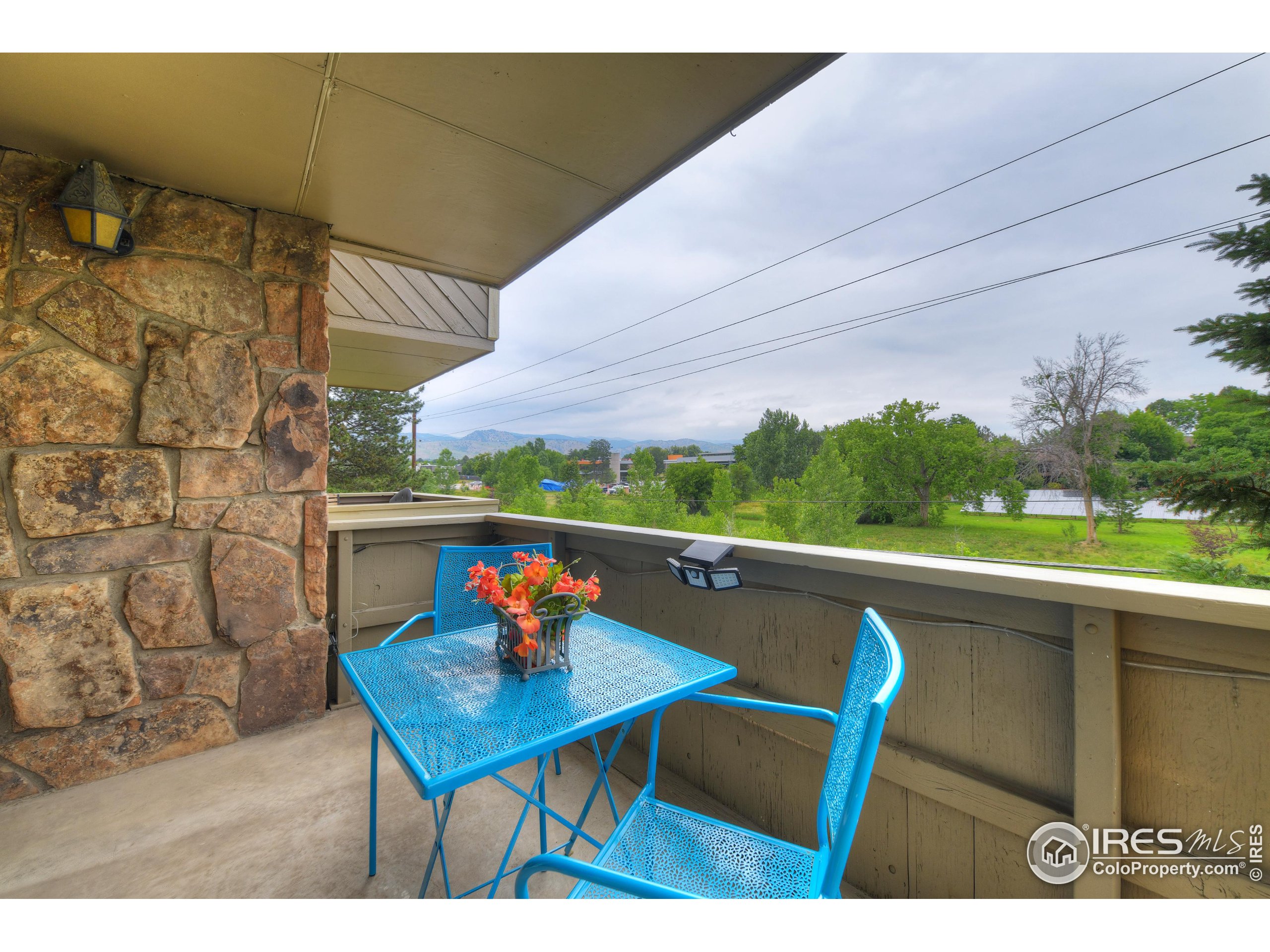 3240 Iris Avenue, Unit 201 Boulder, CO 80301 - Photo 3 of 27 a view of a outdoor seating area