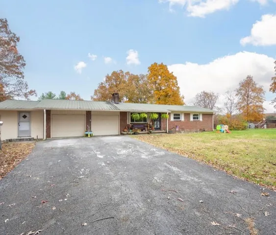 $350,000 | 844 Miller Road, Signal Mountain, TN 37377