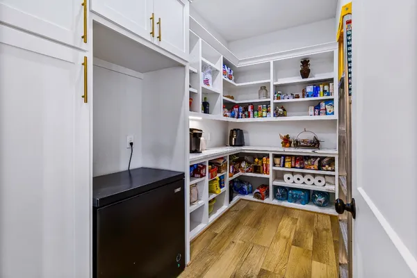 $650,000 | 440 Farm To Market 223, Shepherd, TX 77371