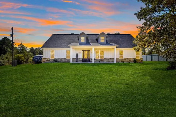 $650,000 | 440 Farm To Market 223, Shepherd, TX 77371