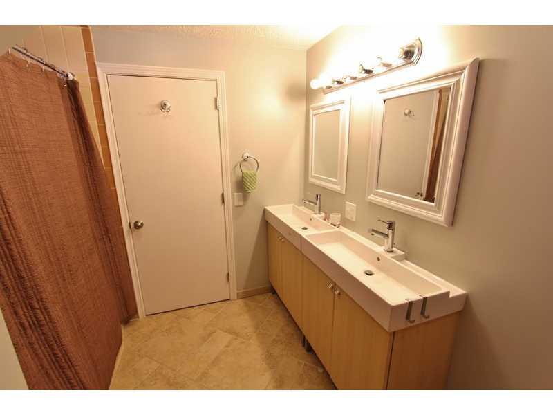 274 Clyde Road Bangor, ME 04401 - Photo 31 of 35 Master Bath/Spa.