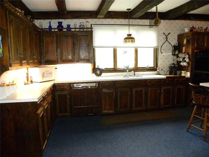 365 Pinewoods Road Lewiston, ME 04240 - Photo 13 of 33 Kitchen.