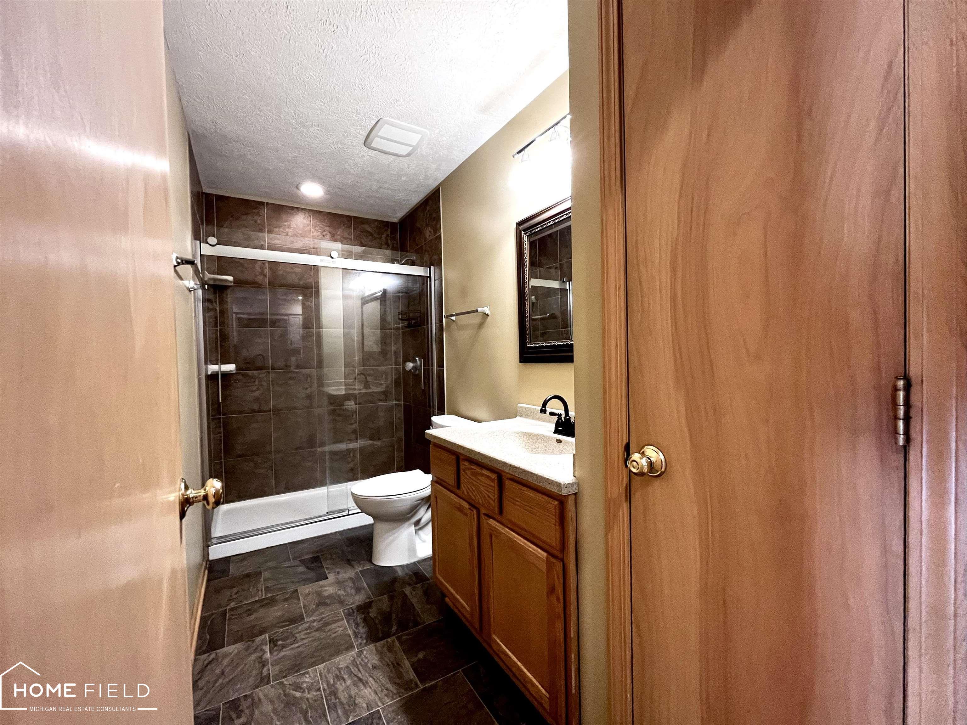 8387 Simpson Road Ovid, MI 48866 - Photo 13 of 32 50143301-3abe6f94-b37f-48c8-9a5d-a7fe13481d0a.JPG