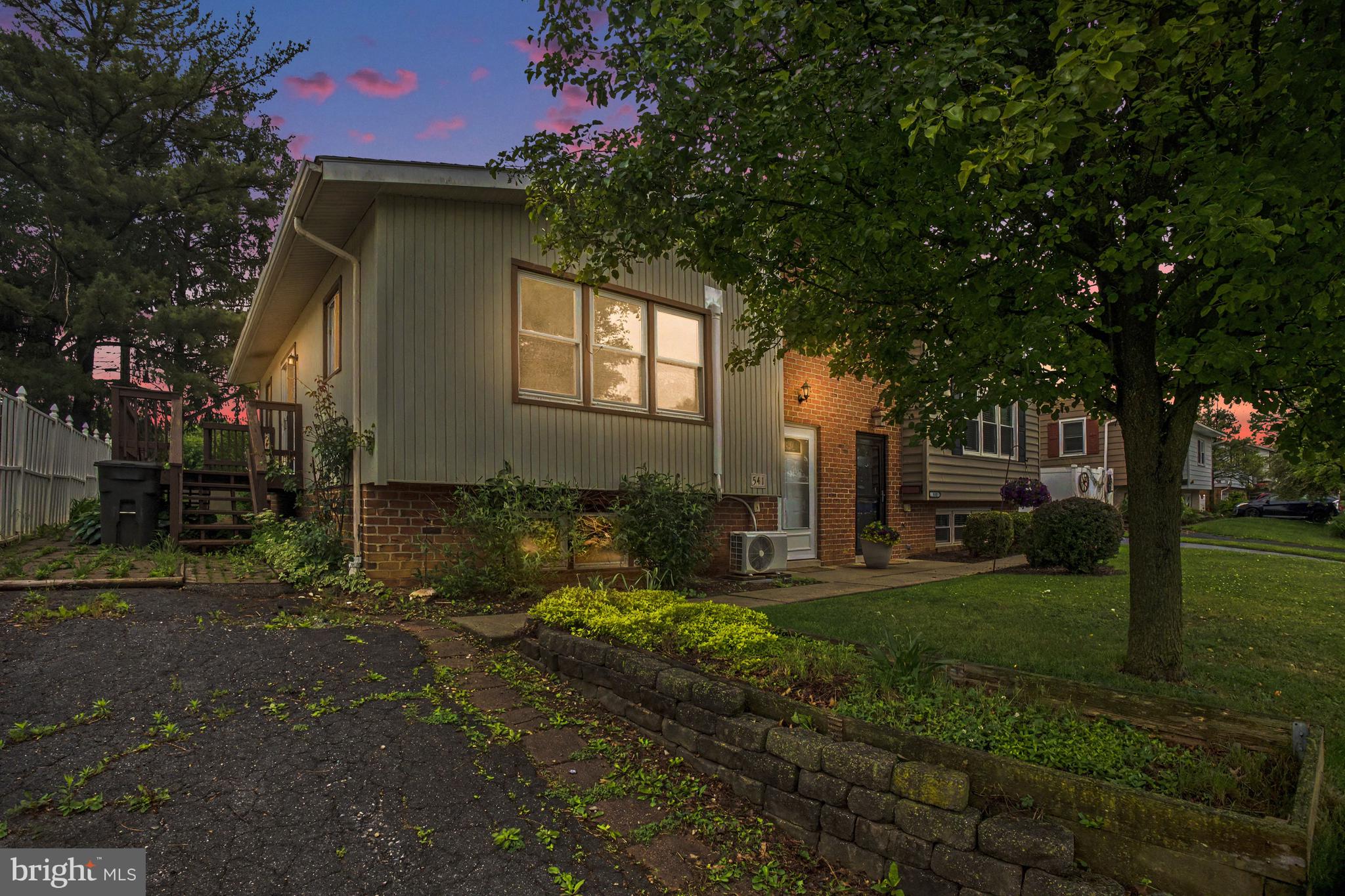 541 Golden Street Lititz, PA 17543 - Photo 3 of 34