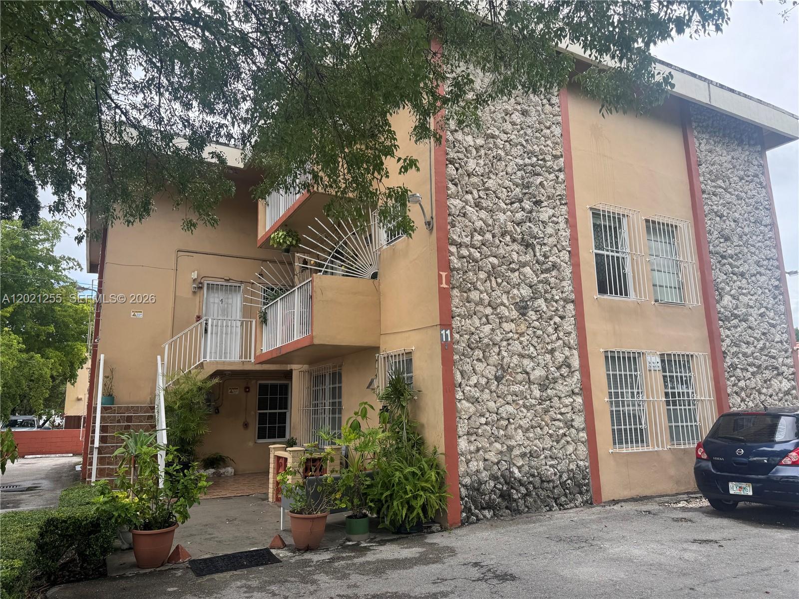11 Southwest 32nd Avenue, Unit 1 Miami, FL 33135 - Photo 1 of 12