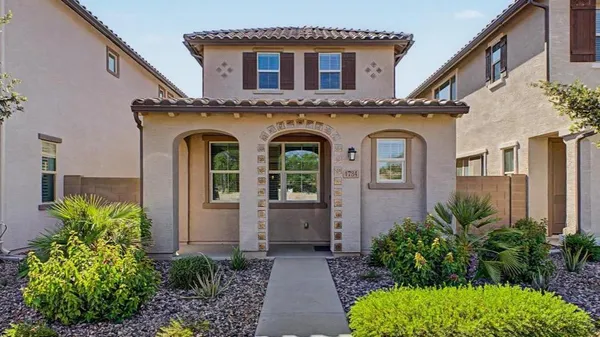 $2,500 | 1784 South Senate Street, Chandler, AZ 85286