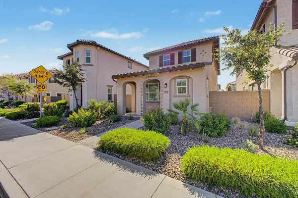 $2,500 | 1784 South Senate Street, Chandler, AZ 85286