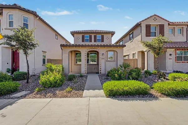 $2,500 | 1784 South Senate Street, Chandler, AZ 85286