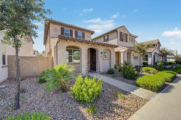 $2,500 | 1784 South Senate Street, Chandler, AZ 85286