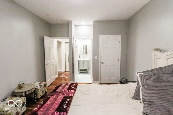 $649,900 | 7619 Oak Grove Drive, Indianapolis, IN 46259