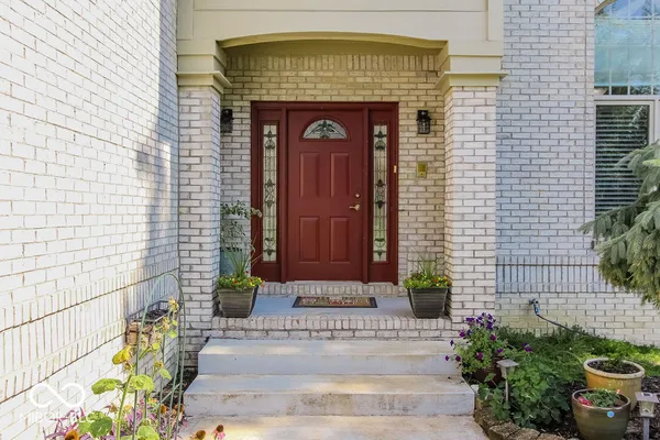 $649,900 | 7619 Oak Grove Drive, Indianapolis, IN 46259