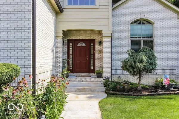 $649,900 | 7619 Oak Grove Drive, Indianapolis, IN 46259
