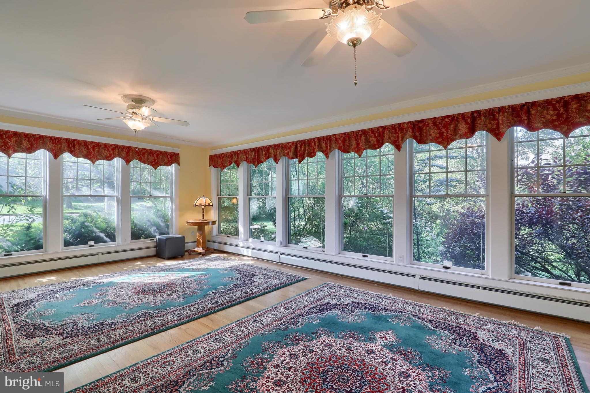 143 Springdale Road York, PA 17403 - Photo 3 of 61 Gallery Image 3