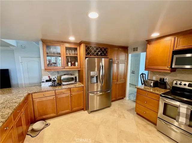 $5,900 | 25911 El Segundo Street, Laguna Hills, CA 92653