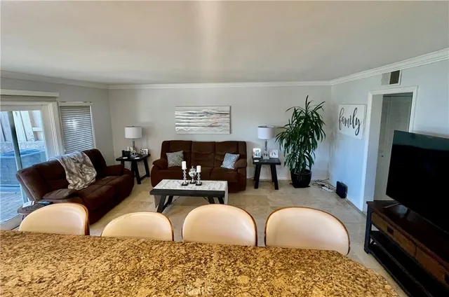 $5,900 | 25911 El Segundo Street, Laguna Hills, CA 92653