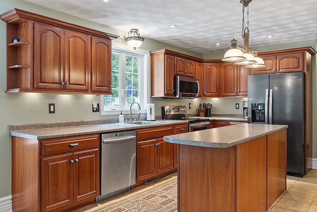 36 Cow Pond Brook Road Groton, MA 01450 - Photo 9 of 42 Gallery Image 9