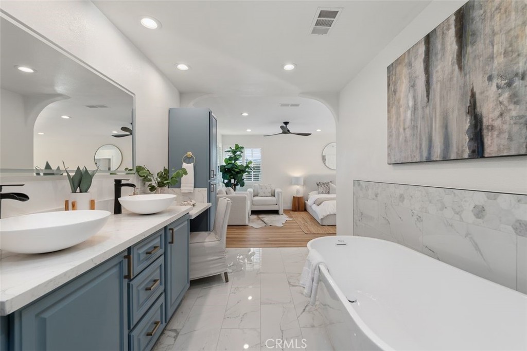 22534 Liberty Bell Road Calabasas, CA 91302 - Photo 22 of 41