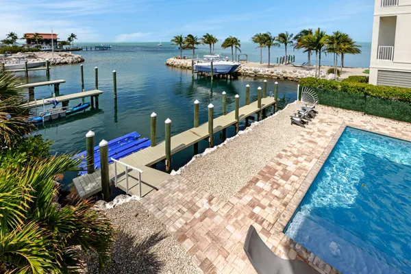 $4,490,000 | 865 50th Street Gulf, Marathon, FL 33050